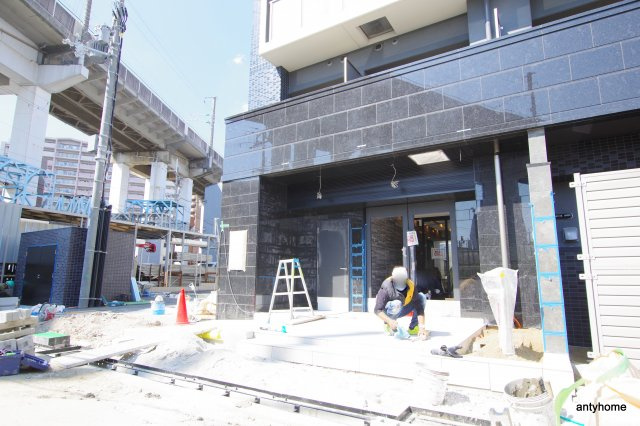 アドバンス大阪ヴェンティ 仲介手数料無料のエントランス