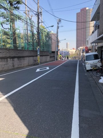 新宿区新宿５丁目の事務所の周辺