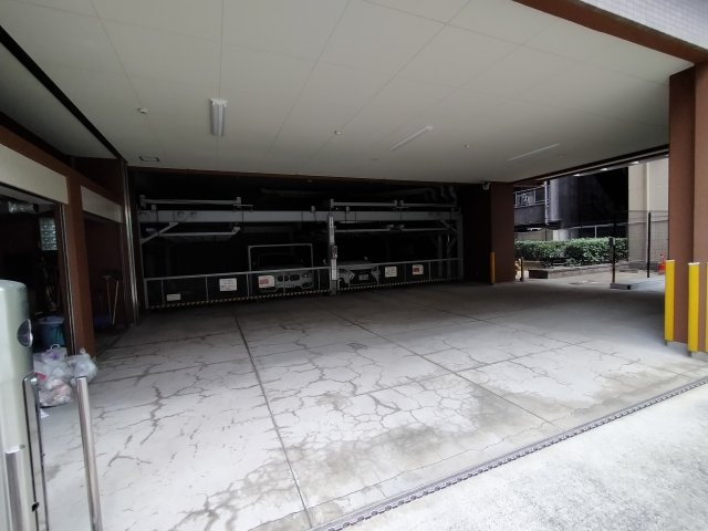 ファミール深江橋デュオの駐車場|駐車場です。