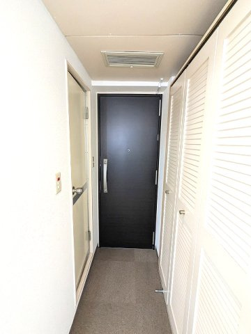 赤坂レジデンシャルホテルの玄関|ディンプルキーのダブルロックセキュリティ