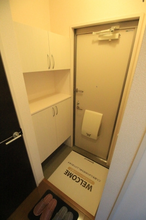 エスパシオアネーロ【キャッシュバック対象】の玄関|きれいな玄関です