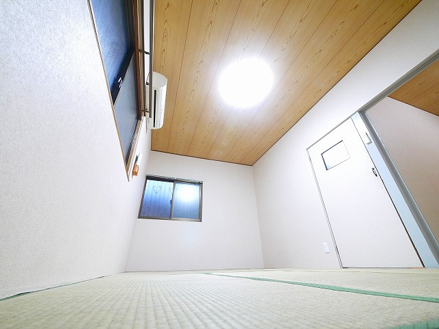 平和荘の和室