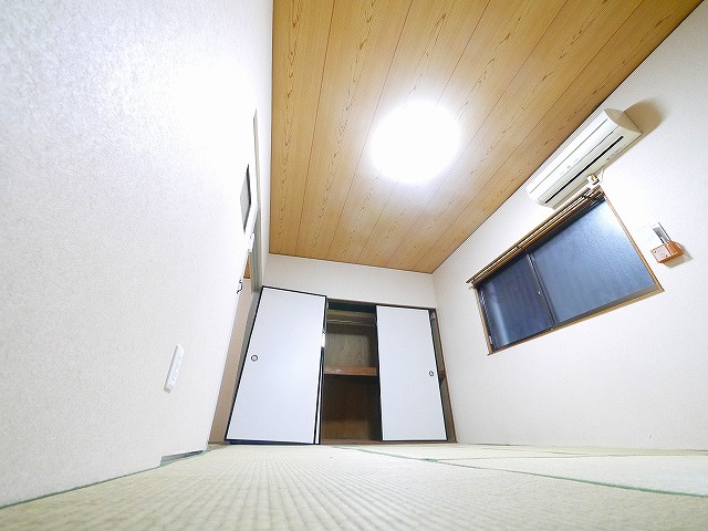 平和荘の和室