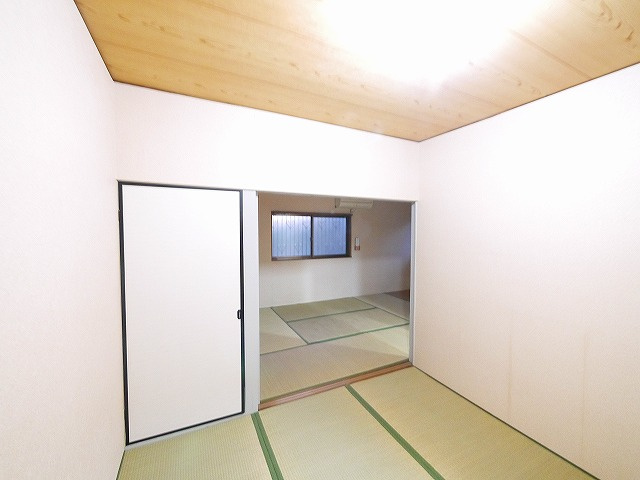 平和荘の和室