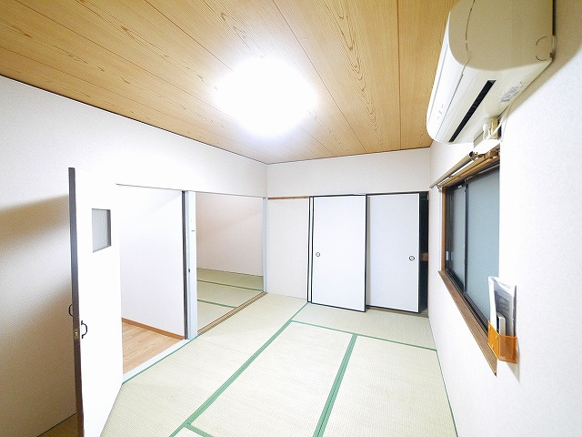 平和荘の寝室