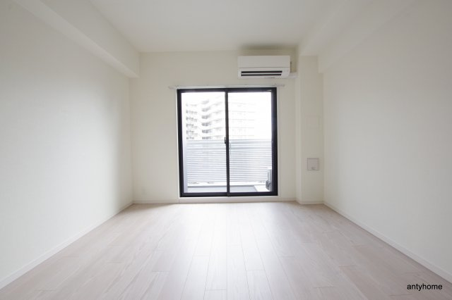 S-RESIDENCE天満Gracis　仲介手数料無料の居間・リビング