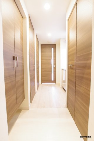S-RESIDENCE天満Gracis　仲介手数料無料の玄関