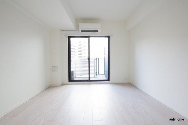S-RESIDENCE天満Gracis　仲介手数料無料の居間・リビング