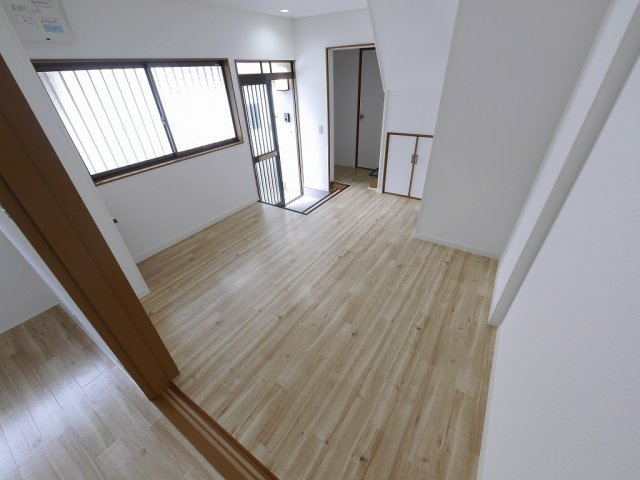 楠谷町貸家の洋室