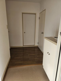 【玄関】 | ハーモニーハイツC | シューズボックス付きです