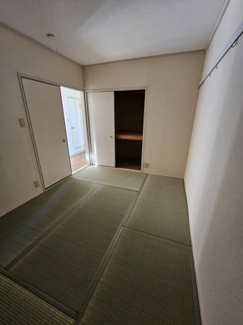 【寝室】 | ハーモニーハイツC | 和室のお部屋です