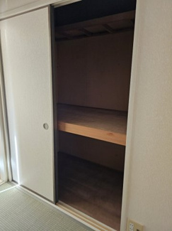 【収納】 | ハーモニーハイツC | 和室の押入れ収納です