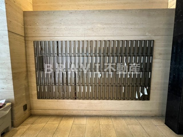 S-RESIDENCE　Hommachi Marks　BRAVI不動産のその他共用部分|【S-RESIDENCE　Hommachi Marks】郵便受け