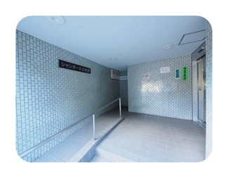 【エントランス】 | ゆとりのあるエントランスです