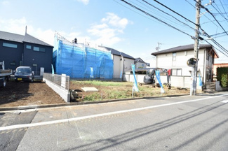 【外観】 | 現地見学や資料請求などお気軽にお問合わせ下さい。
周辺環境とあわせて現地ご案内致します。