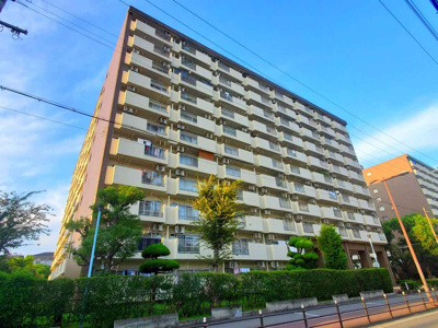 【外観】 | すみれ橋第1コーポ2号棟 | ◎京阪本線「関目」駅より徒歩8分！
◎室内リフォーム歴ありの美麗なお部屋
◎駅チカ、周辺には生活施設多数あり便利！