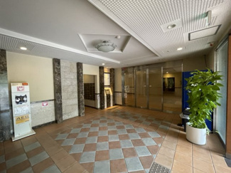 【エントランス】