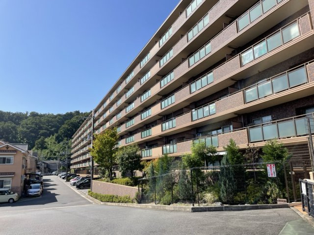 パデシオン山科夢ヶ丘の外観|東側外観