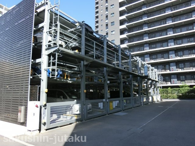 シティテラス緑が丘ブリーズコートの駐車場