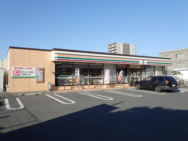 セブンイレブン足立六…まで320m