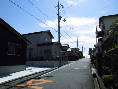 【前面道路含む現地写真】 | 大津市水明1丁目34　中古戸建