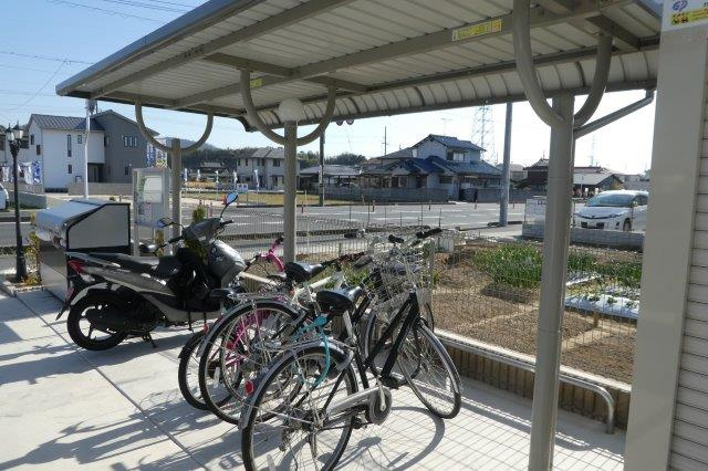 総社市駅南２丁目のアパートのその他共用部分|自転車置き場