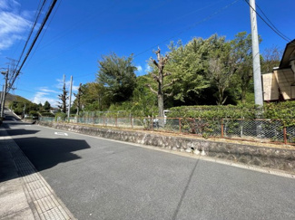 【前面道路含む現地写真】