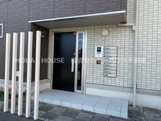 【エントランス】 | 建物の内部です