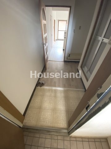 サテンサ堀久の玄関