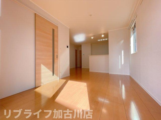 【居間・リビング】 | メゾン小松原 | 写真は102左右反転参考