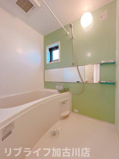 【浴室】 | メゾン小松原 | 写真は102左右反転参考