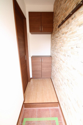 【玄関】 | ヴィラ・ユーリ