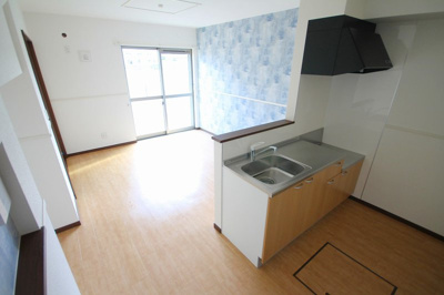 【居間・リビング】 | ヴィラ・ユーリ