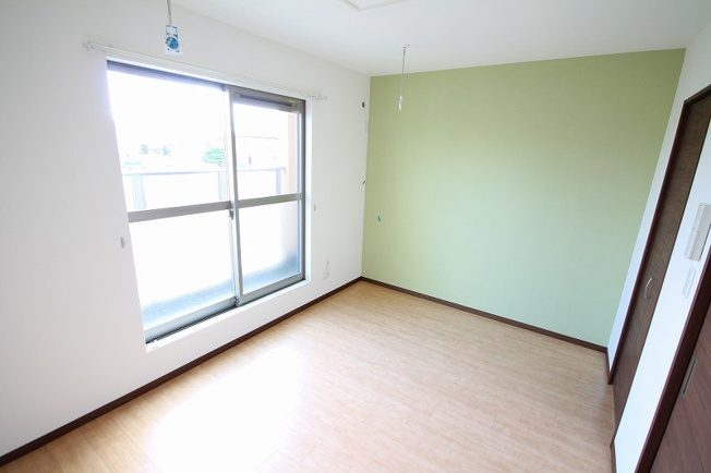 【寝室】 | ヴィラ・ユーリ