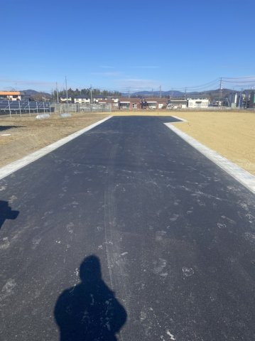 【95坪】錦町鈴鹿 宅地造成済の前面道路含む現地写真