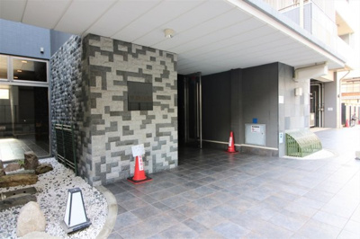 【エントランス】 | エスリード平野本町 | 毎日通るエントランスはこのようになっています