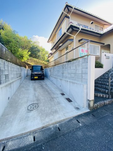 小郡市三国が丘7丁目　戸建ての駐車場