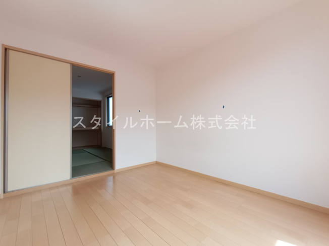 【洋室】 | バリュージュ片西