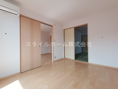 【洋室】 | バリュージュ片西