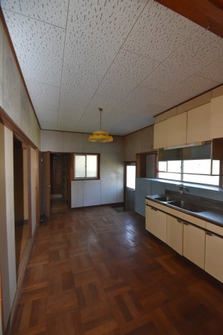 本野町戸建のキッチン