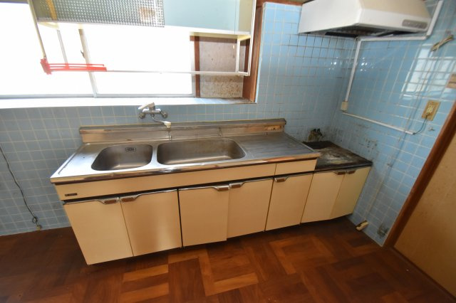 本野町戸建のキッチン
