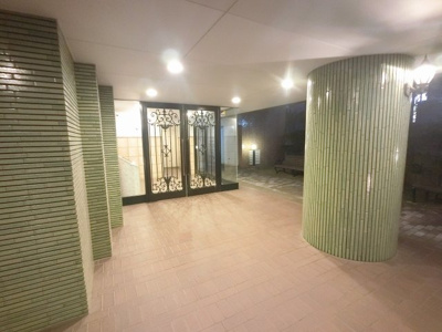 【エントランス】 | 市が尾パーク・ホームズ弐番館 | エントランス部分です。