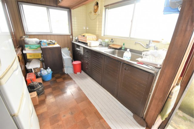 宮地町戸建のキッチン