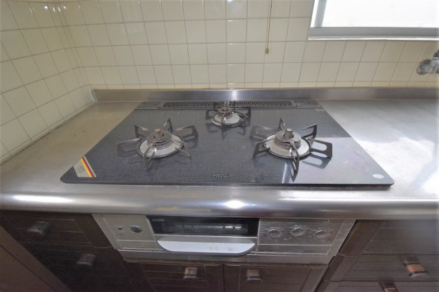 宮地町戸建のキッチン