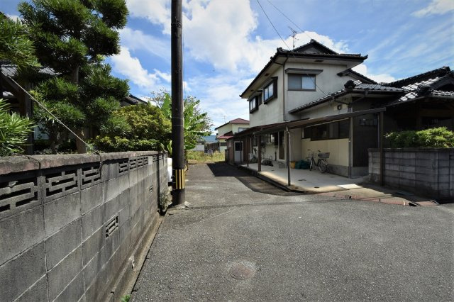 古閑中土地の前面道路含む現地写真