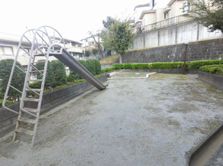 【その他共用部分】 | 敷地内公園です。