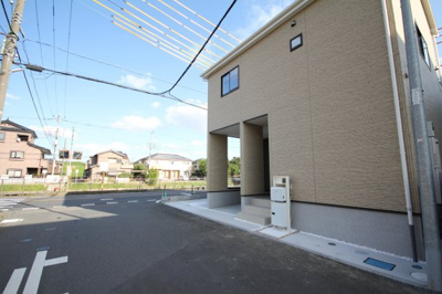 【前面道路含む現地写真】 | 鷹野３丁目1棟