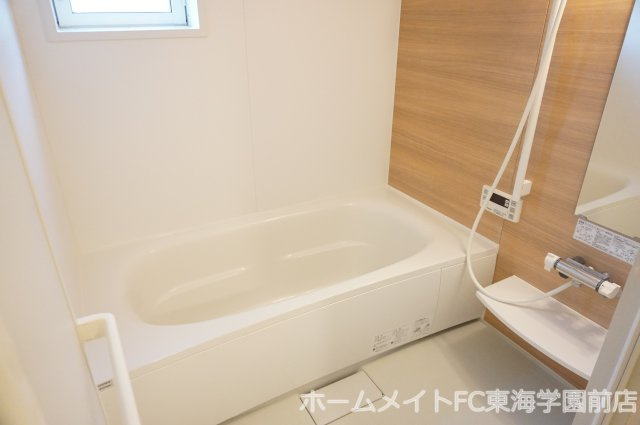 合志市須屋のアパートの浴室