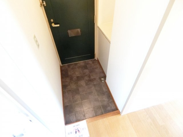 カルムハイツ千代田の玄関|写真は同マンション別の部屋です