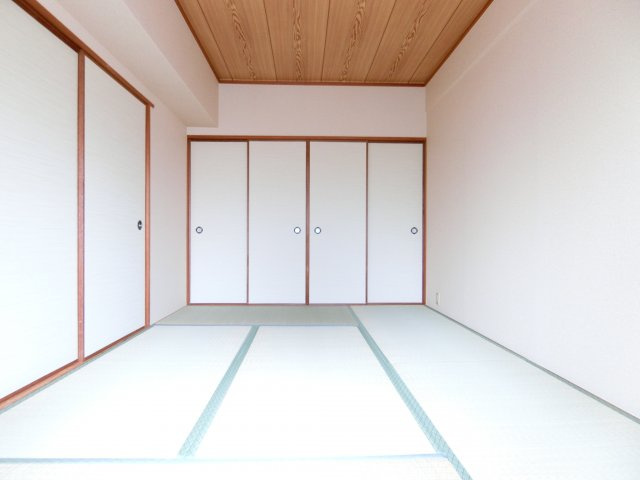 カルムハイツ千代田の寝室|写真は同マンション別の部屋です